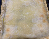 Foto del paso 4 de la receta: EMPANADA XXL DE 🥬ACELGA🥬, 🥦COLIFLOR🥦 Y 🧅CEBOLLA🧅CARAMELIZADA CON 🧀🧀QUESO 🧀 🧀