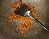 Foto langkah ke 2 dari resep Sambal tuna kesukaan suami.