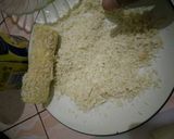 Foto langkah ke 4 dari resep Roti Gulung Sosis-Keju.