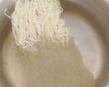 Foto langkah ke 2 dari resep Pastel Bihun Sayur (Adonan Tanpa Telur).
