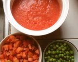 A picture of step 2 of Jollof rice.