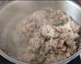 A picture of step 3 of Samba rava upma.