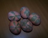 A picture of step 2 of Easter red eggs.