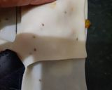 A picture of step 4 of Veggies pockets.