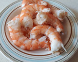 Foto del paso 1 de la receta: Crema de espárragos con gambas