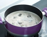 A picture of step 3 of Winter Melon Pork Rib Soup.