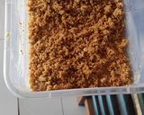 A picture of step 1 of Biscuits custard pudding.