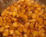 Hình bước làm 2 của món Apple Jam (Mứt táo)