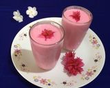 A picture of step 3 of Rose Lassi.