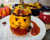 Foto del paso 8 de la receta: Pimientos rellenos de pollo y arroz negro, especial Halloween