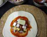 পিজ্জা- বম্ব(Pizza bomb recipe in bengali) রেসিপি ধাপ - 4 ছবি