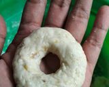Foto langkah ke 4 dari resep Donat Pisang.