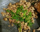 Foto langkah ke 5 dari resep Tumis Ayam isian bacang.