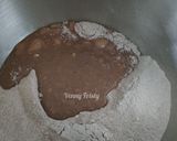 Foto langkah ke 3 dari resep Double Chocolate Cupcakes |Cupcakes Chocolate yang super nyoklat.
