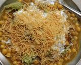 A picture of step 4 of Tikki chaat.
