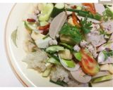 รูปขั้นตอนการทำที่ 3 ของ 🍴ยำคู่ซี้หมูยอเต้าหู้ปลา🥗