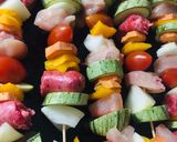 Foto del paso 2 de la receta: BROCHETTES PRIMAVERALES 🍡🍢🥓🍡🍢🥓CON POLLO