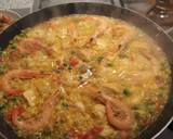 Foto del paso 4 de la receta: Paella de pollo con langostinos