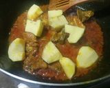 A picture of step 7 of Punjabi alo gosht.