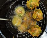 Foto langkah ke 4 dari resep Bakwan Udang (Gimbal Udang).