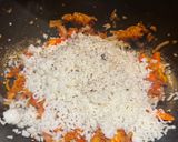 A picture of step 2 of Chicken tikka fried rice.