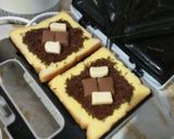 Foto langkah ke 2 dari resep Sandwich coklat keju silverqueen.