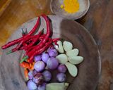 Foto langkah ke 1 dari resep Ikan Bawal Asam Pedas Tanpa Santan (4 ekor ikan).