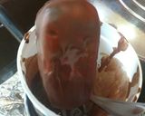 Foto del paso 4 de la receta: Paleta tipo Magnum casera fresas con crema