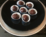 Foto del paso 19 de la receta: Bombones Cremosos/Bombones de Nuez/Trufas de Nuez y Torta de Cho