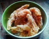 Foto langkah ke 5 dari resep Udang Goreng Tepung.