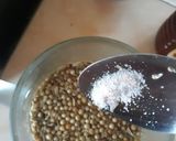Foto langkah ke 4 dari resep Teh Rempah Jintan Putih dan Ketumbar.