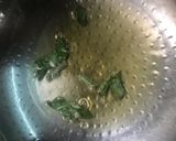 A picture of step 2 of Fish Mango Curry.