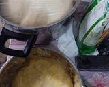 Foto langkah ke 7 dari resep Bomboloni with vanilla custard pastry cream.