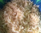 A picture of step 1 of Potato hash brown.