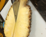 Foto del paso 1 de la receta: Piña con jamón y kiwi