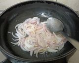 A picture of step 1 of French Onion Soup.