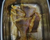 Foto langkah ke 1 dari resep 585. Ikan Ekor Kuning Bakar (Kecap) Teflon.
