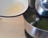 Une image de l'étape 4 de Verrines de mousse à la pistache.