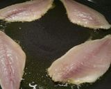 A picture of step 3 of Pan fried sea bass with fresh tomatoes.