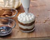 Foto langkah ke 7 dari resep Tiramisu Dessert Box.