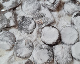 Foto del paso 4 de la receta: Caramelos de limón, jengibre, clavo y miel 🍯 🍋 Caramelos de miel y limón especial vías respiratorias