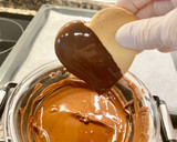 Foto del paso 7 de la receta: Galletas con mantequilla y chocolate “sin gluten”