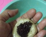 Foto langkah ke 4 dari resep Cekodok isi coklat.