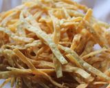 Foto langkah ke 6 dari resep Stik bawang tanpa telur.