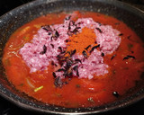 Foto del paso 2 de la receta: Enchilada dulce de Carne Picada sobre cama de Patatas