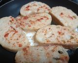 A picture of step 3 of Spicy chilli egg bread.