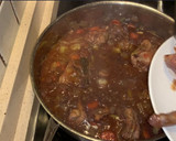 Foto del paso 5 de la receta: Conejo guisado al vino tinto
