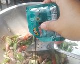 Foto langkah ke 4 dari resep Resep Olahan Cumi Asin Mudah Dan Nikmat.
