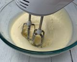 A picture of step 3 of Creamy coconut ice-cream.
