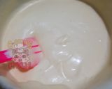 Foto langkah ke 2 dari resep Condensed Milk Cotton Cake Simple.
